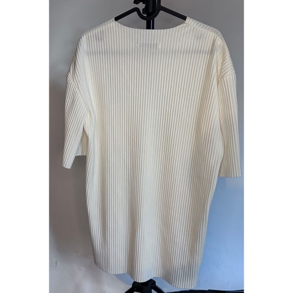 ZARA Cream Tshirt - Picture 3 of 4